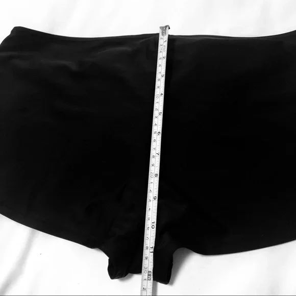 Plus Size 1X Black Belted Swim Short - Picture 3 of 9